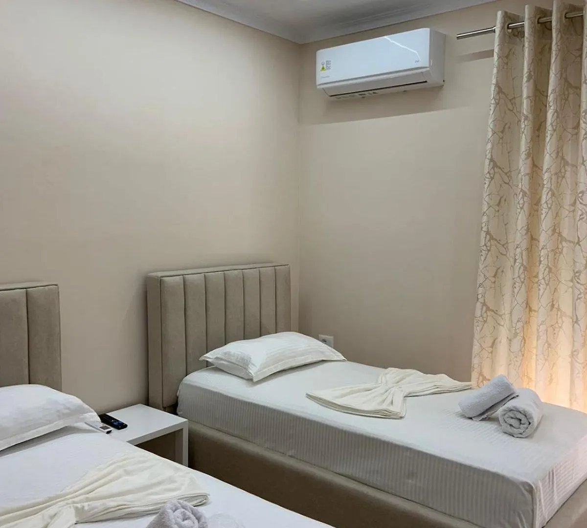 Vila Qyteza Korce Albania